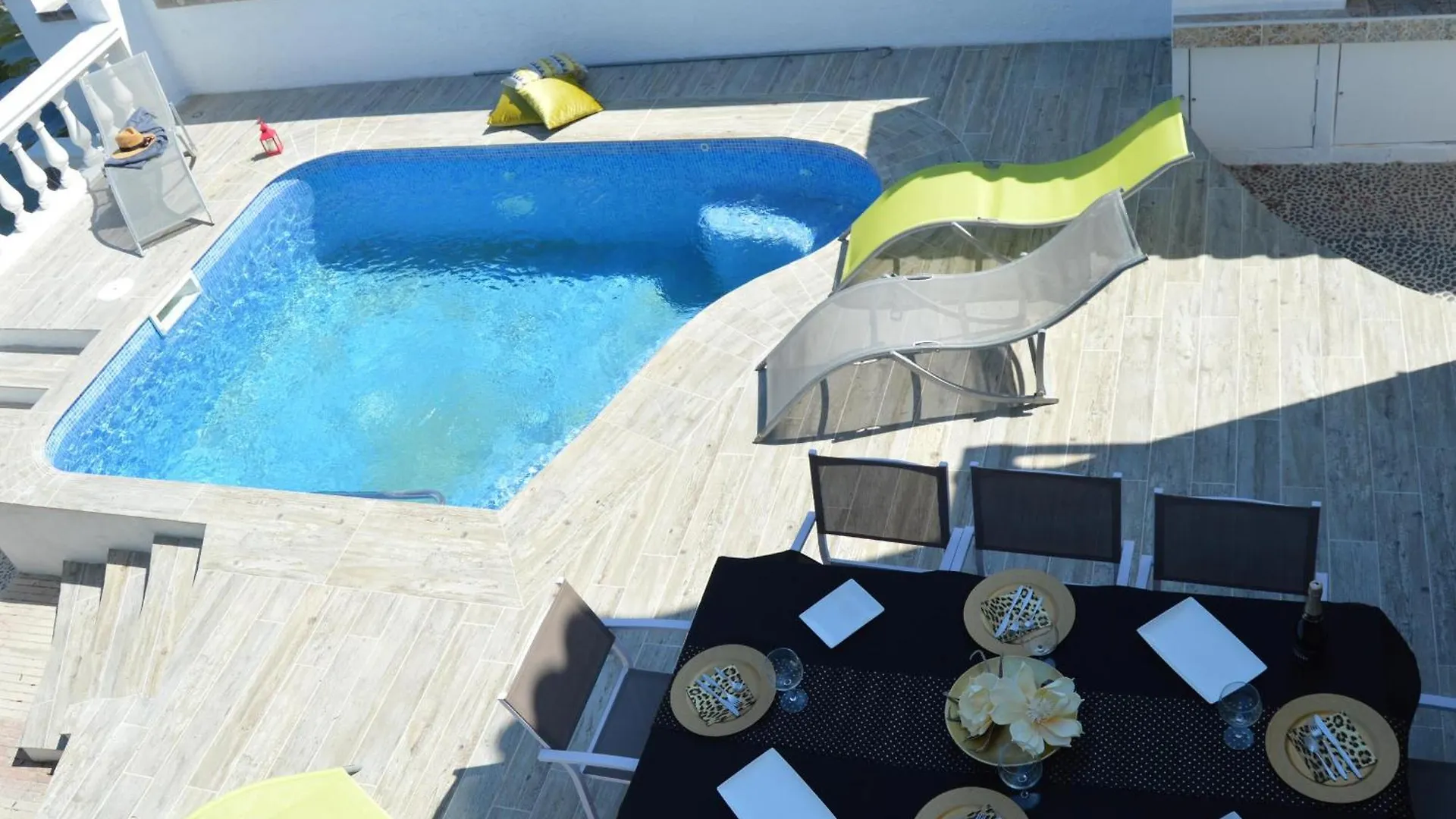 Casa Con Piscina, Amarre Y Aire Acondicionado Para 8 Personas En Zona Tranquila De Empuriabrava - Hisp-288-36 Spain