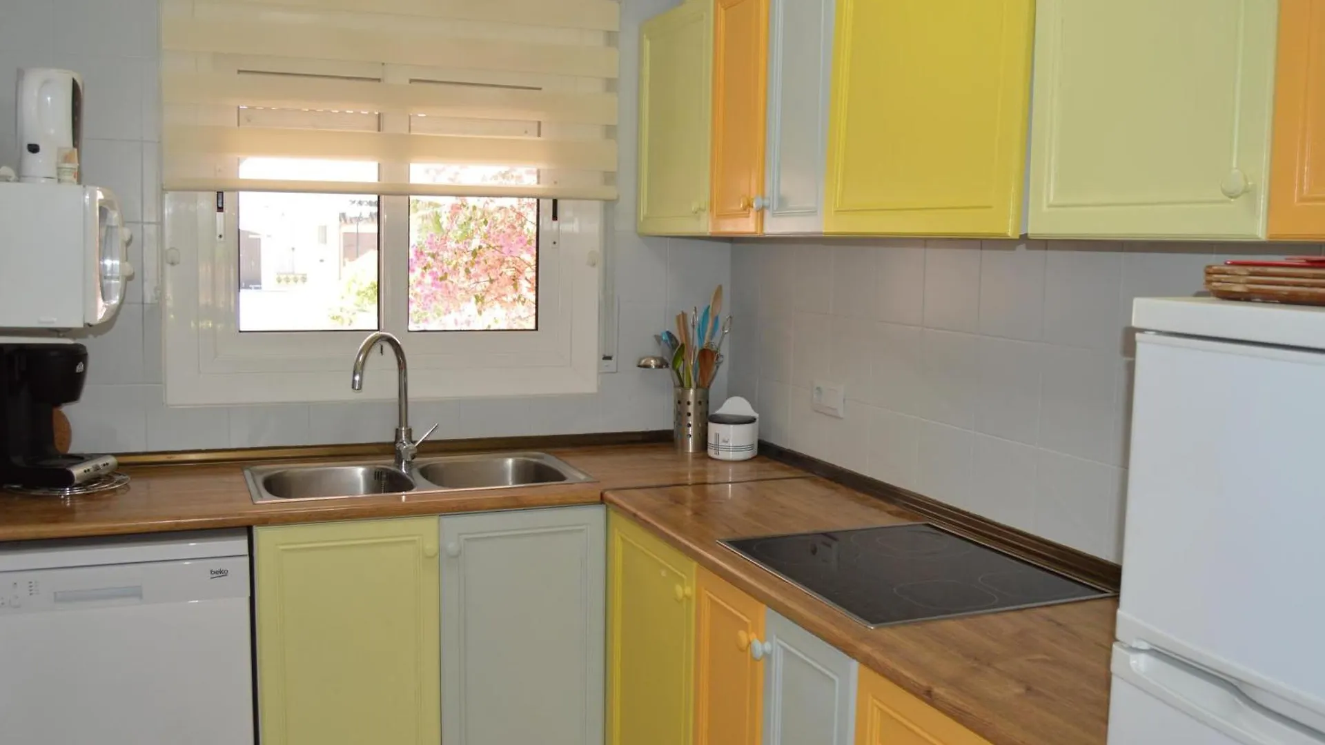 Holiday home Casa Con Piscina, Amarre Y Aire Acondicionado Para 8 Personas En Zona Tranquila De Empuriabrava - Hisp-288-36