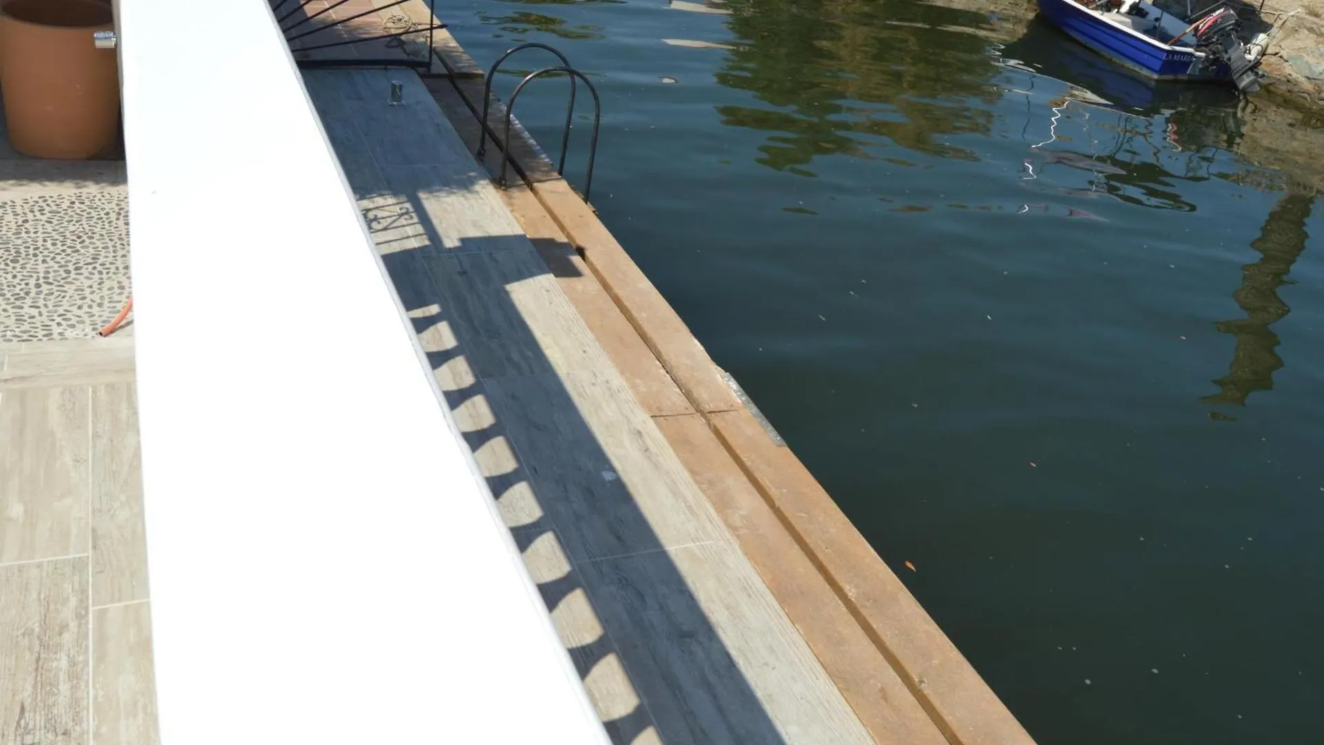 Casa Con Piscina, Amarre Y Aire Acondicionado Para 8 Personas En Zona Tranquila De Empuriabrava - Hisp-288-36 Spain