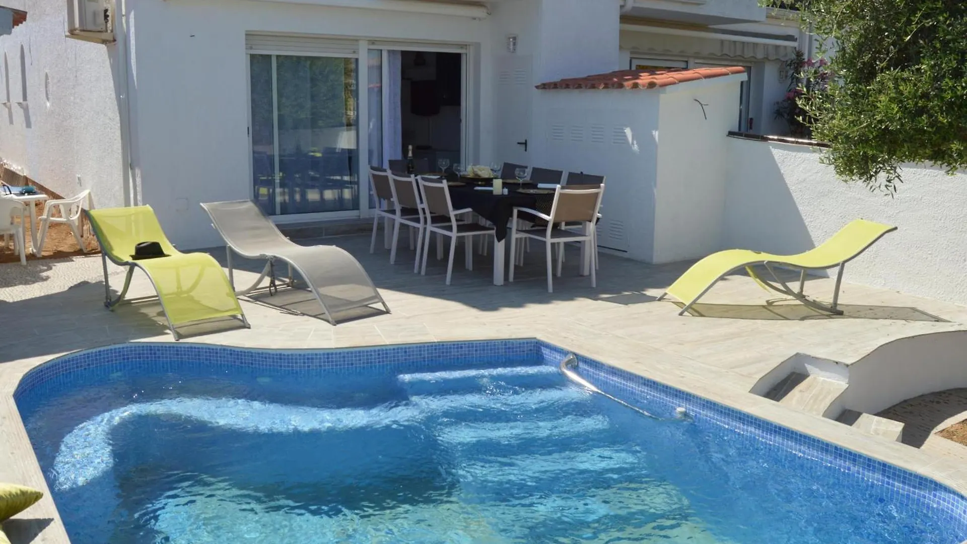 Holiday home Casa Con Piscina, Amarre Y Aire Acondicionado Para 8 Personas En Zona Tranquila De Empuriabrava - Hisp-288-36