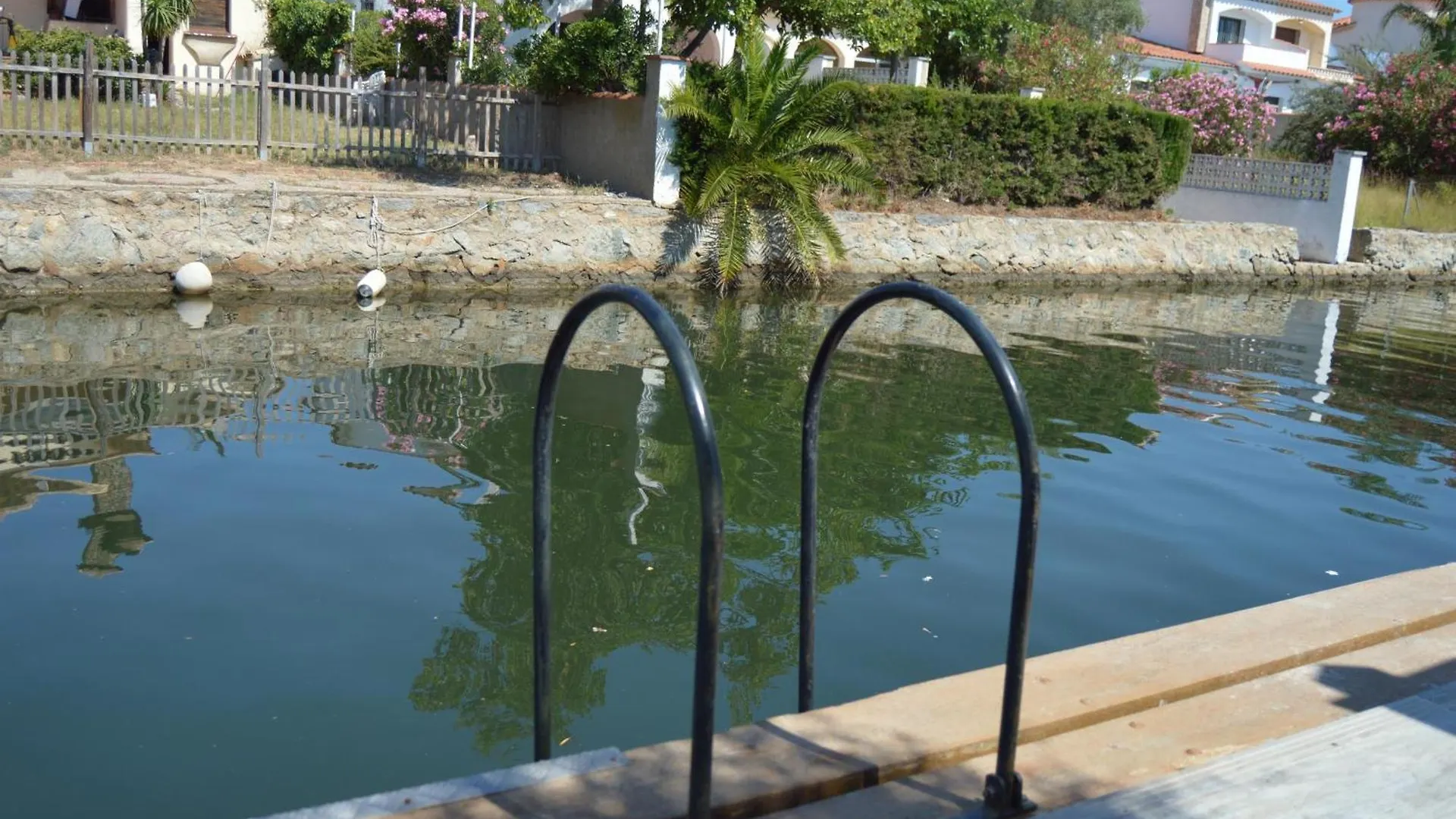 Prázdninový dům Casa Con Piscina, Amarre Y Aire Acondicionado Para 8 Personas En Zona Tranquila De Empuriabrava - Hisp-288-36 Španělsko